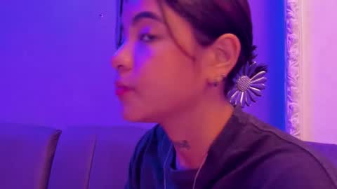 Maggie online show from February 20, 7:58 pm