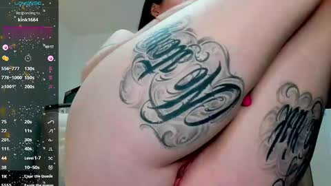 Snapshot of magic_alie chatting on December 7, 8:05 pm Magic Allie online show from December 7, 8:05 pm