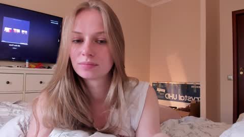 Alice  online show from March 24, 12:21 pm