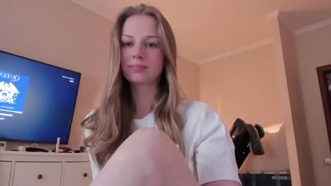 Alice  online show from February 10, 11:13 am