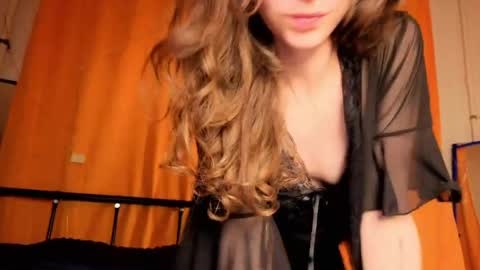 Mikky or Moon online show from April 3, 10:41 pm