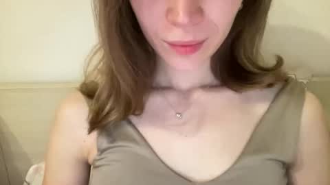 magicgirl50053 online show from April 6, 6:53 pm