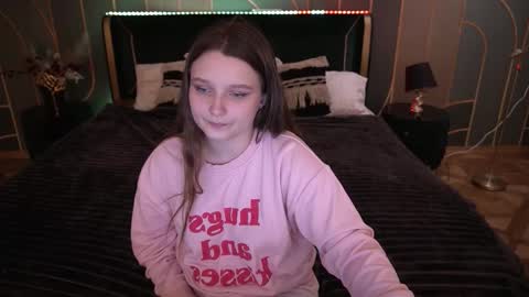 Emily online show from December 3, 1:57 pm