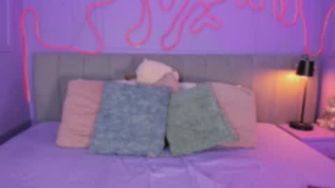 Mai online show from November 28, 7:50 pm