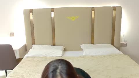 maiaxoxo online show from June 22, 3:11 am