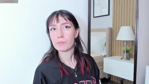 maibys online show from November 23, 7:37 pm