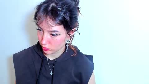 maibys online show from March 9, 3:53 am