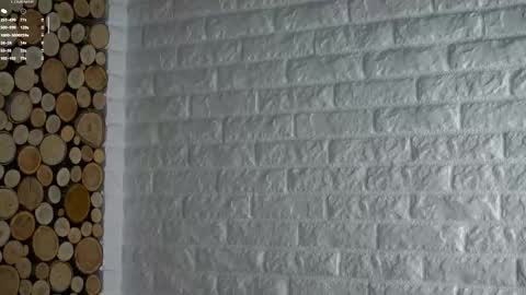 Lucy online show from December 1, 2:04 am