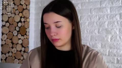 Lucy online show from October 19, 3:19 am