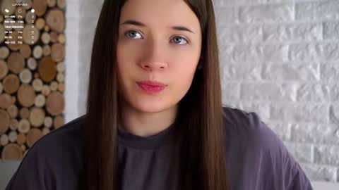 Lucy online show from September 22, 1:48 am