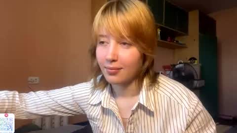 Evie online show from June 27, 2:01 pm