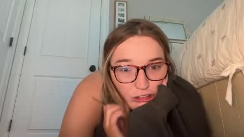 maisystellaxx online show from May 12, 3:08 pm