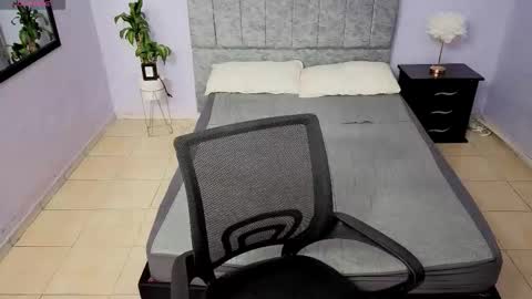 MAITE STONE1 online show from December 18, 3:11 am