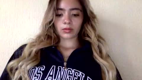 majo_gomezz online show from March 29, 9:36 pm
