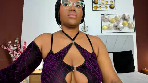 makena online show from September 20, 3:49 am