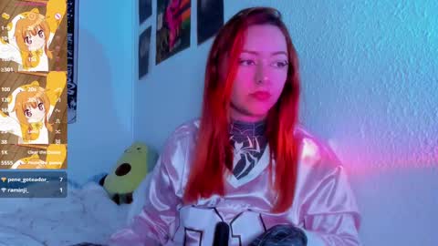 Snapshot of makii_33 chatting on February 9, 12:40 am ...  ... online show from February 9, 12:40 am