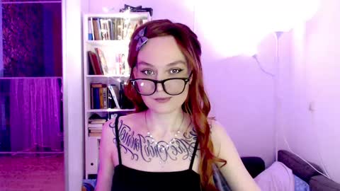 Snapshot of mali_sia chatting on February 9, 1:12 am Mischelle online show from February 9, 1:12 am