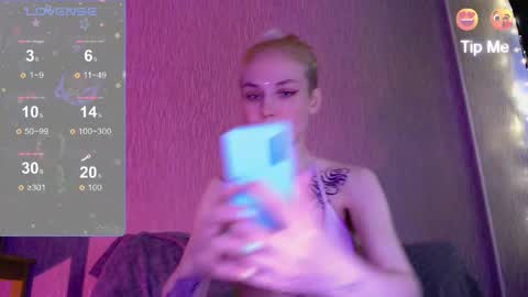 Snapshot of mali_sia chatting on September 13, 4:42 am Mischelle online show from September 13, 4:42 am