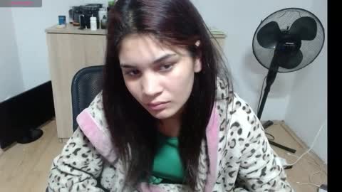 Snapshot of mallorymyers chatting on October 26, 6:58 pm mallorymyers online show from October 26, 6:58 pm