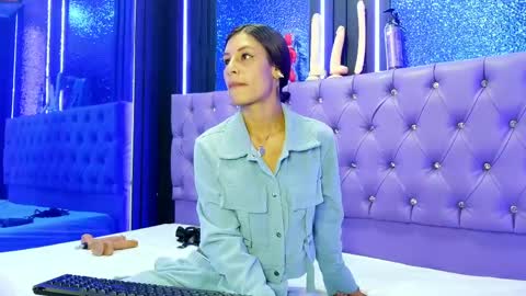 Malory online show from May 6, 10:03 pm