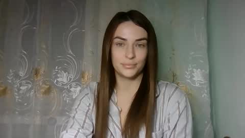 MandiBrooks online show from November 16, 4:29 pm