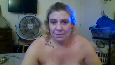 mindy22 online show from December 23, 7:45 am