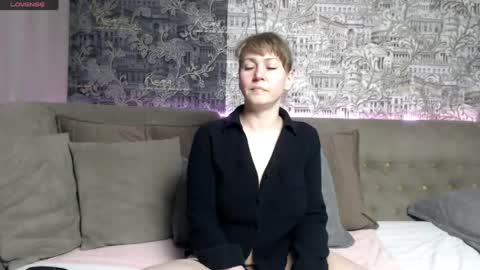 Mandy  online show from April 18, 7:07 pm