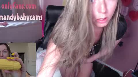 Snapshot of mandybabyxxx chatting on October 4, 6:23 pm MandyBabyXXX online show from October 4, 6:23 pm