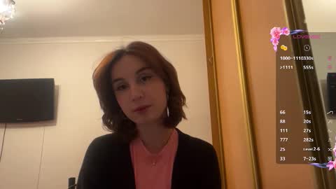 Mia online show from December 14, 2:23 pm