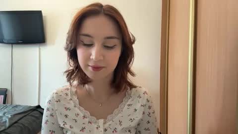 Mia online show from January 15, 8:09 am