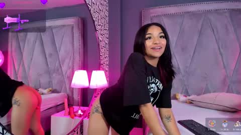 manelyk_evanss online show from February 12, 5:58 pm