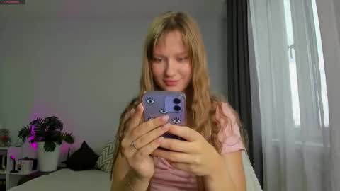 Snapshot of manita_misti chatting on September 24, 9:41 am Manita online show from September 24, 9:41 am