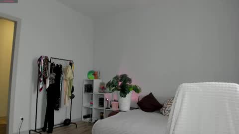 Snapshot of manita_misti chatting on October 5, 3:22 am Manita online show from October 5, 3:22 am