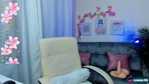 manuella_collins online show from December 18, 9:08 pm