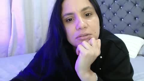 mara4sweet online show from January 6, 1:20 am