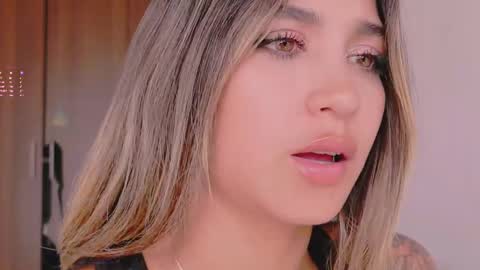 Mara Independent Model online show from February 12, 5:48 pm