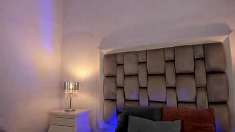 Mara online show from February 8, 2:47 am