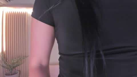 Mara  online show from January 6, 8:45 pm