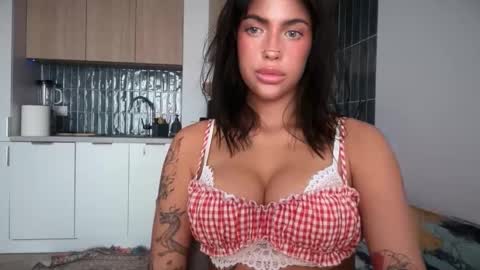 Marakuia online show from November 10, 10:43 am