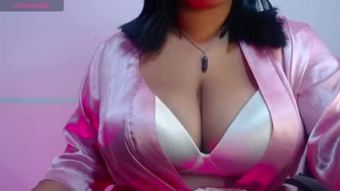 Mara Silk online show from January 8, 3:05 pm