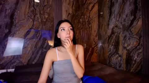 Marcela online show from November 10, 8:15 pm