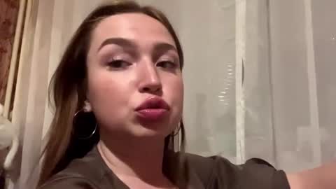 Chloe online show from June 13, 8:28 pm