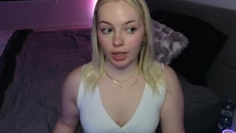 margot_robbie7 online show from June 24, 1:26 am