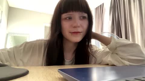 Molly online show from June 26, 1:34 pm
