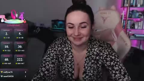 mari moore online show from July 19, 7:54 am