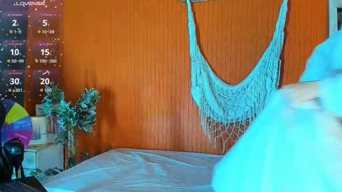 maria_turner1 online show from March 27, 10:27 am