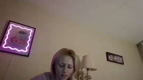 Mariah online show from December 4, 10:50 am