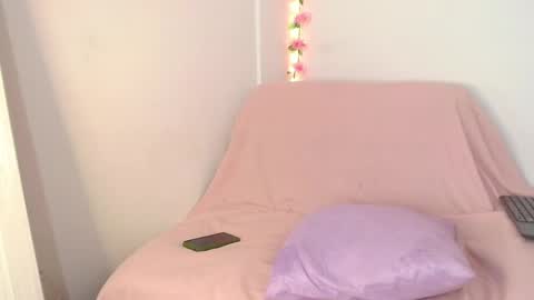 mariamlafer online show from June 3, 3:39 pm