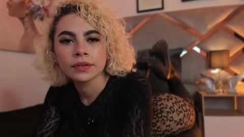 Marian online show from April 18, 7:58 pm