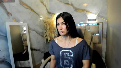 Mariana online show from March 27, 11:00 am